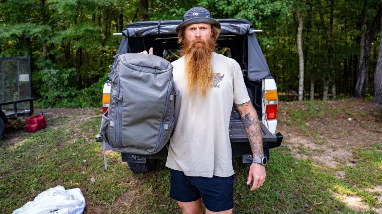 What A Navy SEAL REALLY Carries Everyday