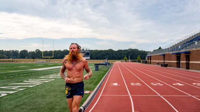 Navy SEAL Standard Workout | 4 Mile Timed Run