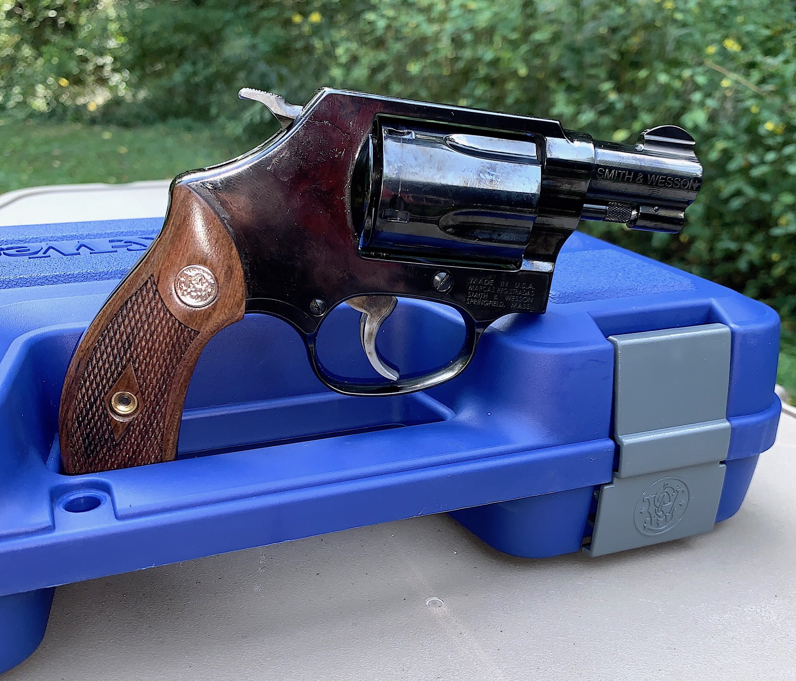 S&W-36-target-gun-on-box