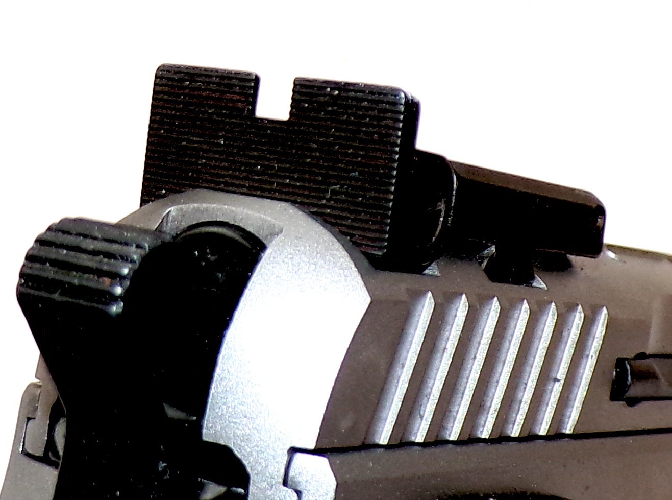 SAR-K12-rear-sight